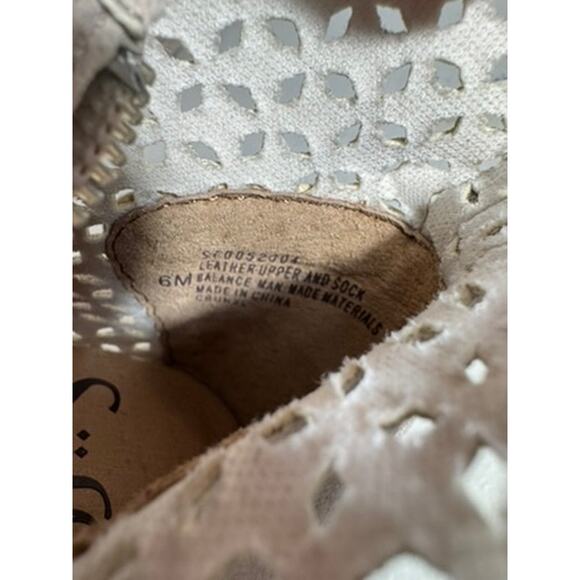 "SOFT" Slouch Suede Western Booties Cutout Detail Sz 6 Farm Girl Cowgirl Rodeo - Picture 13 of 13
